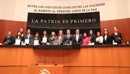 Aprueban reformas para mejorar servicios que prestan las instituciones de salud