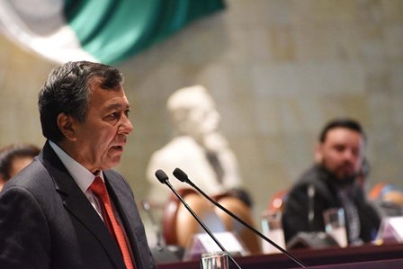 Demandan diputados sistema de salud digno para los oaxaqueños