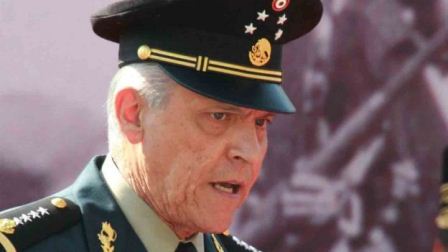 Generales del Ejército y Fuerza Aérea Mexicanos pasan a situación de retiro