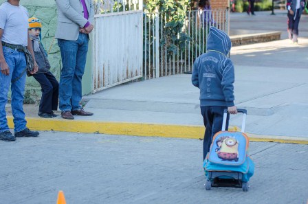 Ante el descenso de temperatura, recomienda IEEPO cuidar la salud de escolares