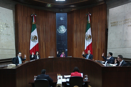 Puede información pública de carácter institucional difundirse en portales de Internet y redes sociales