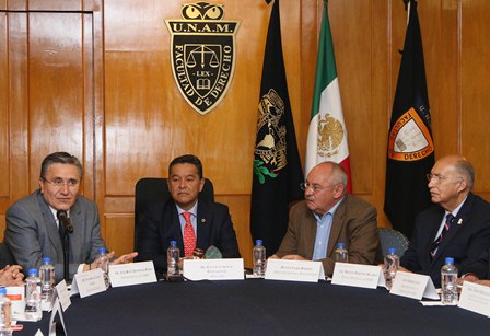 Impulsarán CNDH, Facultad de Derecho de la UNAM y Radio Universidad emisiones radiofónicas