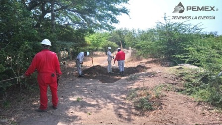 Controla Pemex toma clandestina en el municipio de Asunción Ixtaltepec, Oaxaca