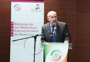 Proponen fortalecer el Estado de Derecho mediante el combate a la corrupción y la reforma judicial.