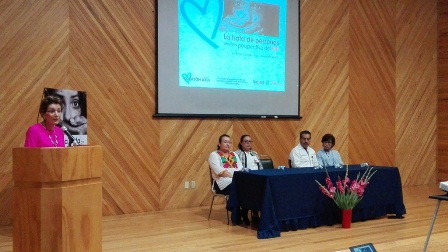 Imparten ponencia sobre trata de personas desde una perspectiva del VIH