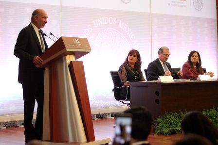 Entrega la SRE 80 cartas de naturalización a nuevos mexicanos