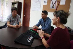 "Te invito a continuar con el empeño que has puesto y con la humildad que tienes", expresó Aragón Heinze.