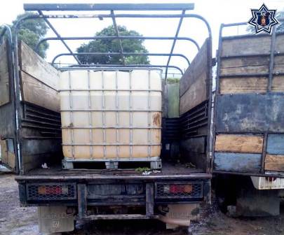 Aseguran mil 600 litros de hidrocarburo en el Istmo; Cuatro detenidos por la Policía Estatal