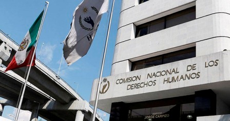 Demanda CNDH alfabetización digital inclusiva para más de 4.7 millones de personas que no saben leer y escribir
