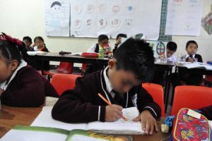 Invita IEEPO a estudiantes de primaria