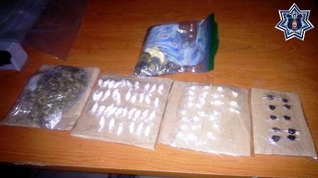 Asegura Policía Estatal 72 dosis de drogas en la Central de Abasto de la capital oaxaqueña