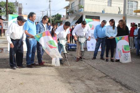 Ejercen 535 mil pesos para rehabilitar drenaje en dos colonias de Santa Lucía del Camino
