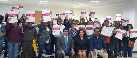 Entrega Gobierno de la CDMX 30 escrituras en predio de mesa los Hornos