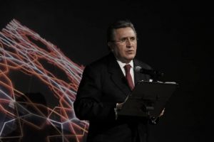 No podemos transformar la realidad del país sobre el olvido, simulación o construcción de mitos.