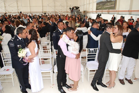 Celebra Gobierno de la CDMX 290 matrimonios con “El Abogado en tu Casa”