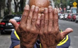 Alternativa de tratamiento a derechohabientes con padecimiento grave o que no tienen mejoría con la terapia convencional.