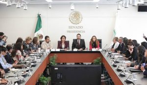 Senador y presidente de la Mesa Directiva