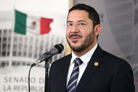 Pagarán senadores impuestos por sus ingresos y aguinaldo: Martí Batres