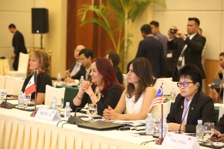 Reconocen legisladores mexicanos necesidad de revindicar contribución de la mujer en la sociedad