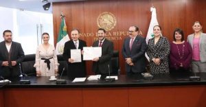 “Esperamos su revisión ponderada y esperamos, también, que merezca su aprobación".