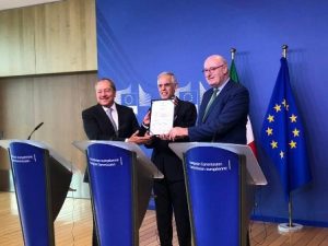 Reconoce Unión Europea