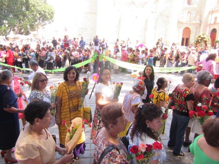 Prepara IMSS Oaxaca el XXI Paseo Floral de Pensionados y Adultos Mayores