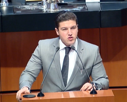 Presentan iniciativa para restringir protección de datos personales de servidores públicos