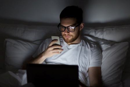 Insomnio digital, trastorno que afecta la salud del sistema nervioso