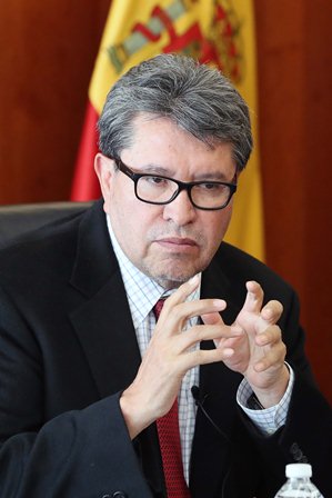Formalizan Iniciativa para prohibir uso de pieles de animales exóticos