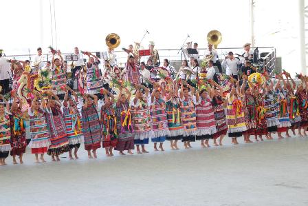 A 87 años de su primera edición, la Guelaguetza sigue enamorando a locales y visitantes
