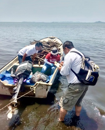 Descarta Semaedeso sargazo en laguna costera conocida como Playa Vicente, Juchitán