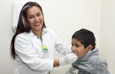 Terapia de lenguaje, herramienta para curar trastornos de la comunicación en niños: IMSS