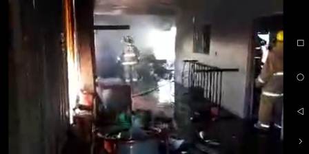 Deja sólo daños materiales explosión de cohetería clandestina en Atzompa, Oaxaca