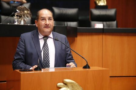 Hacer obligatorio el Servicio Militar para las mujeres, plantea el Partido del Trabajo