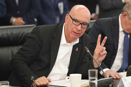 Proponen verificar número de senadoras y senadores presentes antes de votar por cédula