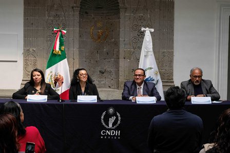 Niñas, niños y adolescentes