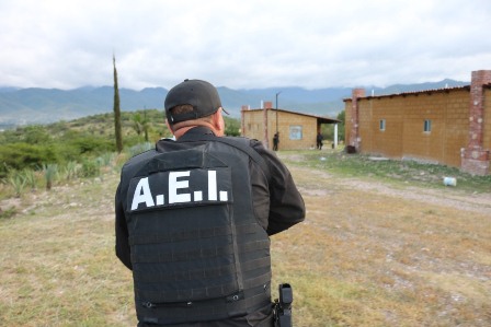En cateo realizado en San Pablo Huixtepec, detienen a siete personas y aseguran droga