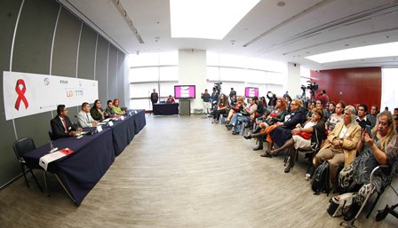 El VIH, un problema de toda la sociedad: Hernández Mora