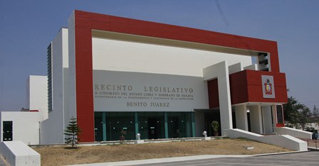 Preservará Estado la protección y derechos humanos de personas desplazadas