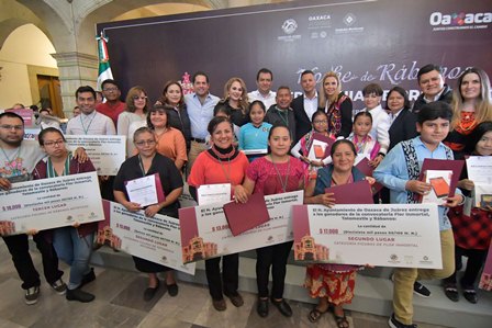 Cumple 122 años la magia de la Noche de Rábanos en Oaxaca de Juárez