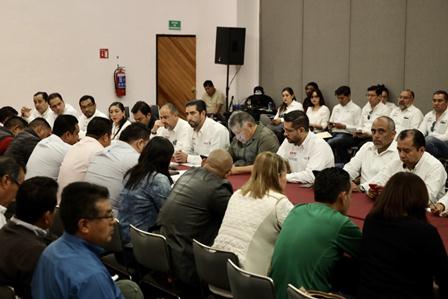 SEP, IEEPO y dirigencia magisterial se coordinan para atención de incidencias administrativas