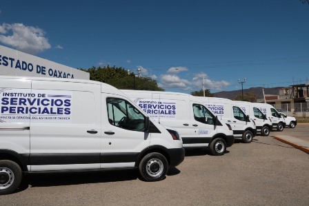 Moderniza Fiscalía actividad forense con nuevos vehículos para el Instituto de Servicios Periciales