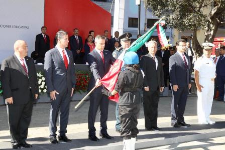 Ceremonia de incineración, reposición y abanderamiento de instituciones educativas de Oaxaca