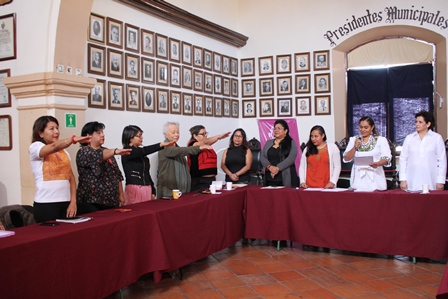 Refrenda UABJO su compromiso con la sociedad civil en materia de equidad de género