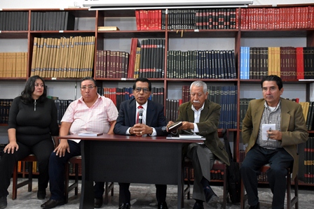 Presentan el libro “Sucesos y personajes de ayer”, del periodista Carlos Cervantes