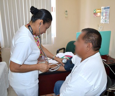 Brinda atención integral equipo interdisciplinario en las Uneme Ec, en el Istmo