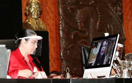 Solicita senadora a congresos locales que garanticen derechos políticos de la mujer