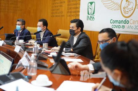 Zoé Robledo se reincorpora de manera presencial a sus actividades en el IMSS
