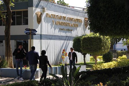 Estudiantes de 10 bachilleratos de la UABJO presentaron examen preferente