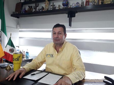 Fracasó la estrategia para contener el Covid-19; no se justifica la gira del presidente